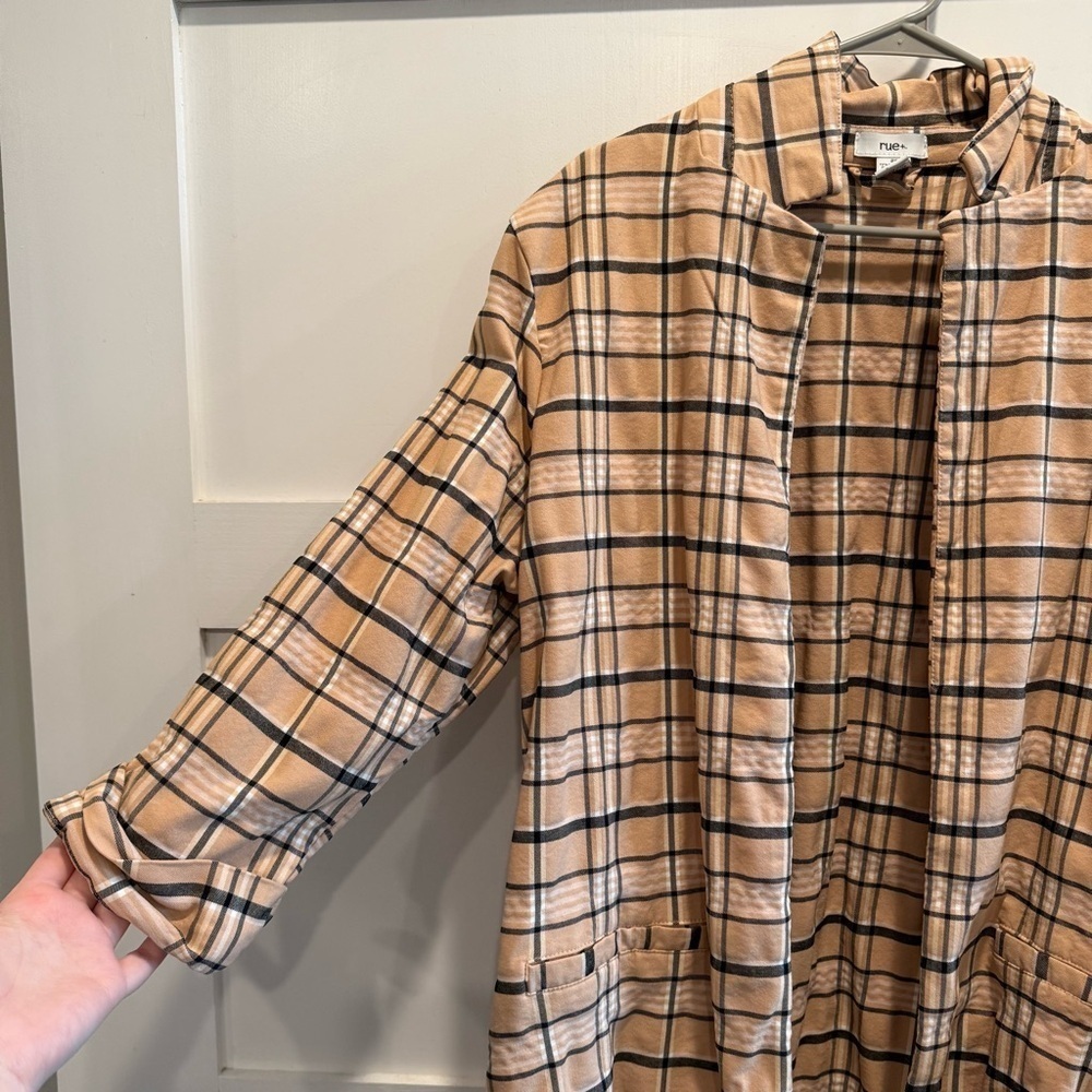 Rue+ Tan and Black Plaid Jacket - Picture 2 of 7